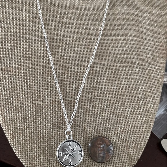 SET! Handmade nautical compass 18” silver necklace and drop earrings - Picture 2 of 5